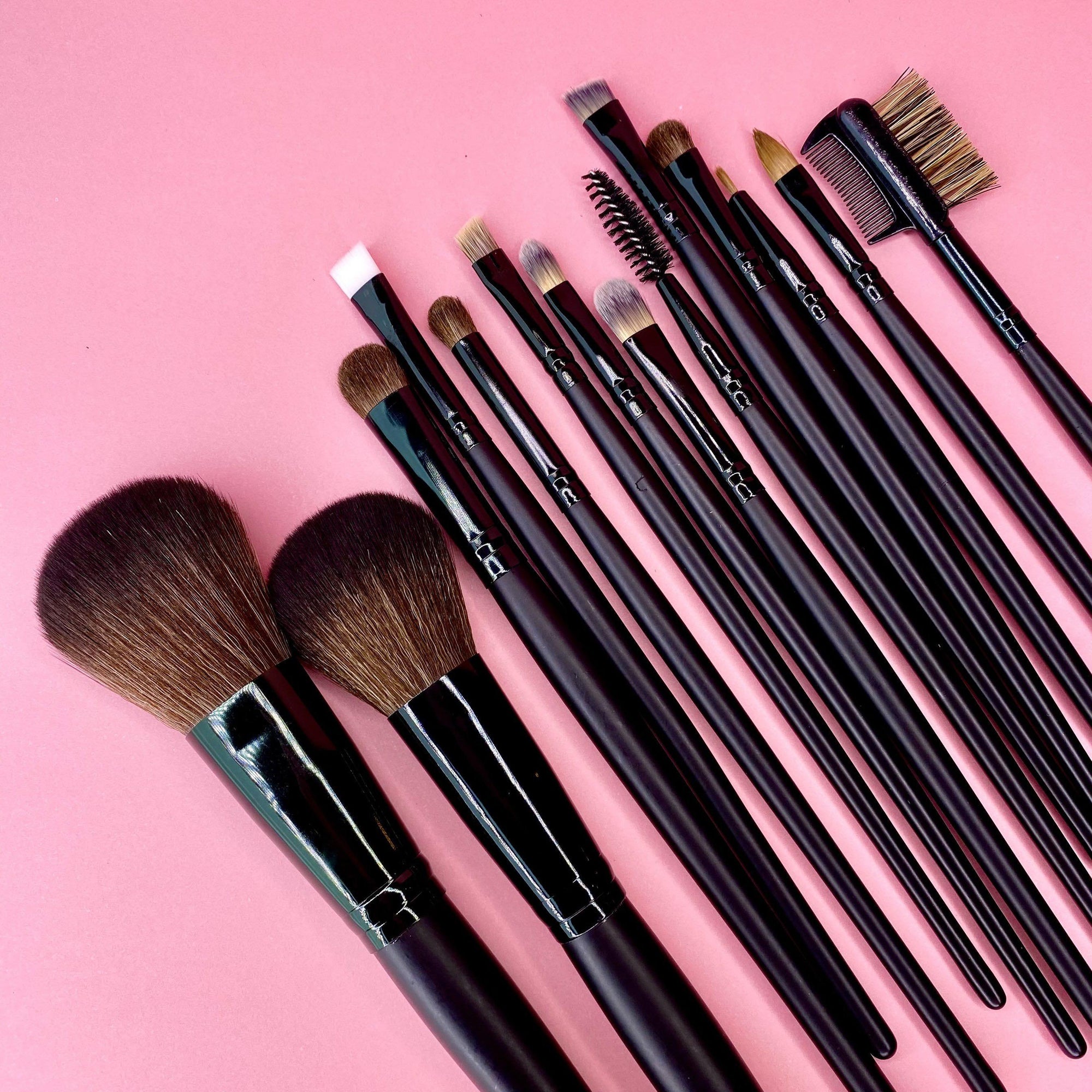 Les Trousses de Pinceaux - L'abc du maquillage