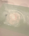 Vidéo démonstrative d'une bombe de bain ARTIST