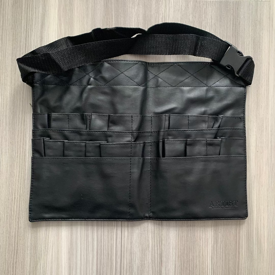 image de la Grande ceinture à pinceaux ARTIST