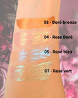 échantillon des couleurs de paillettes liquide chatoyantes sur un bras