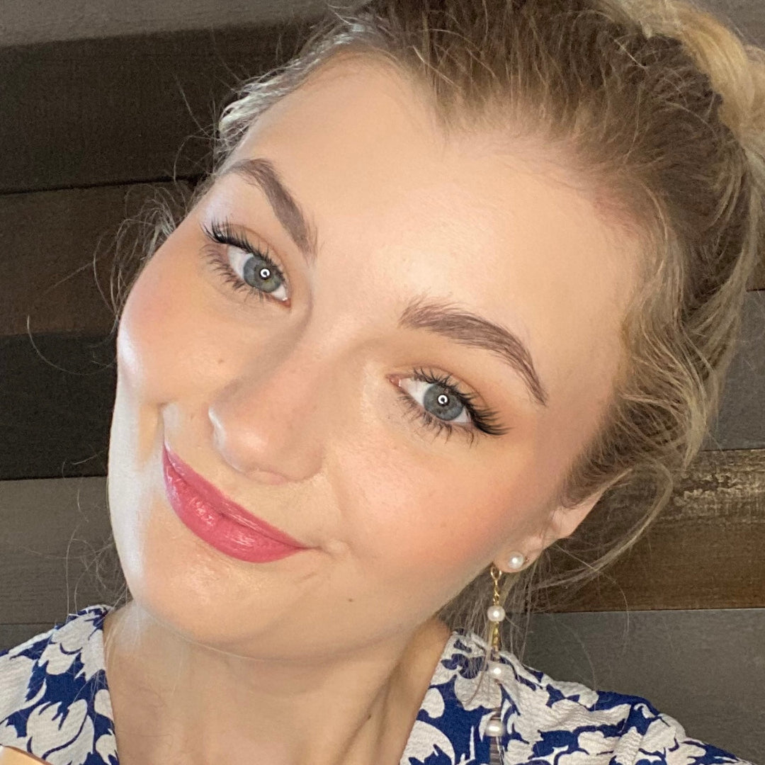 image d'un visage avec faux-cils sublime