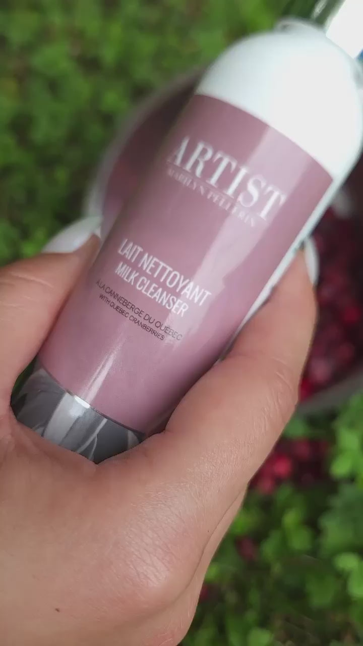 Vidéo de la texture du lait nettoyant ARTIST