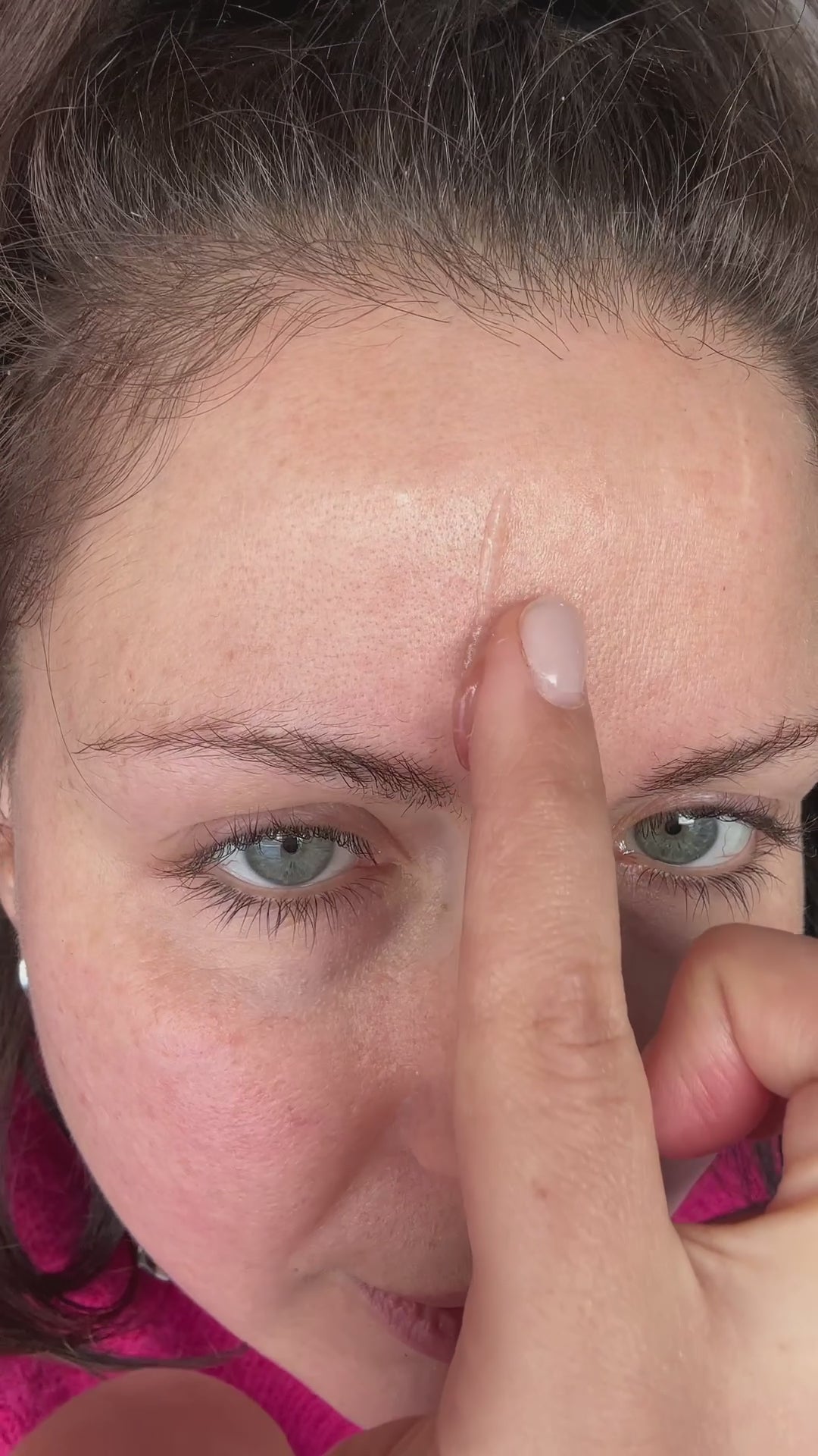 Vidéo sur la  Base ultra-lissante et matifiante Rouge ARTIST