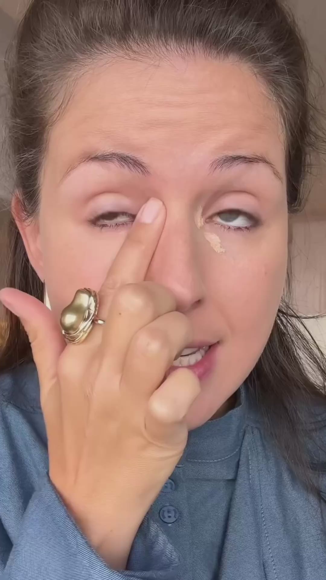 Vidéo cache cernes liquide